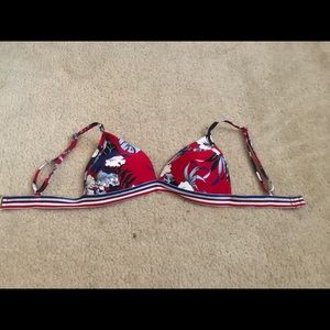 super cute, light push-up bikini top